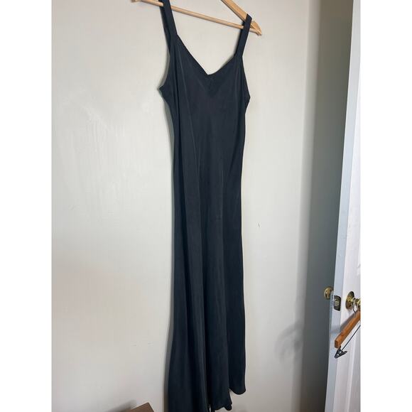 NEW J. Crew Gwyneth V-neck Slip Cupro Adjustable Strap Midi Dress Black Size: 10 - Picture 3 of 7